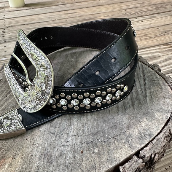 Nocona Black Leather Bling Cowgirl Belt - Picture 2 of 5